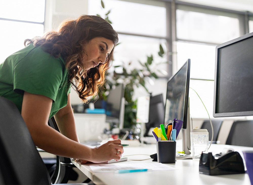 marketing professional working on content marketing